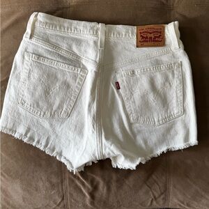 Levi's White Jean Shorts High-Waisted Distressed